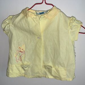Vtg yellow little girl short sleeved shirt